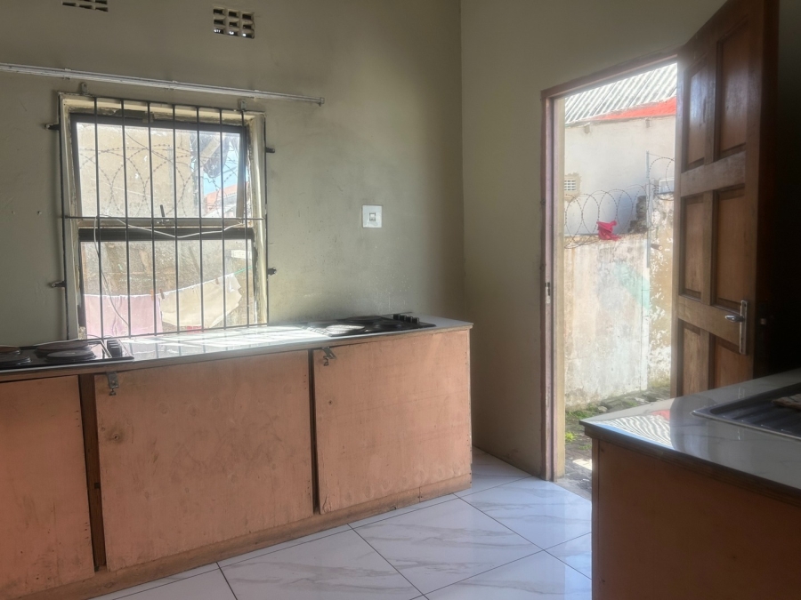 6 Bedroom Property for Sale in Quigney Eastern Cape